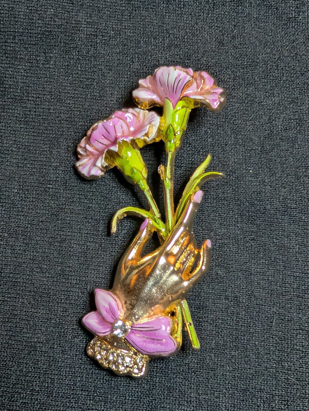Gold-Tone Hand & Pink Flower Brooch - Elegant Women's Accessory